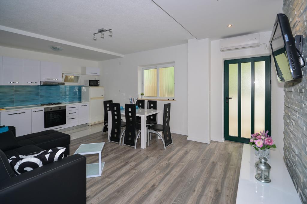 Mucic Apartments Makarska Extérieur photo